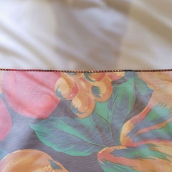 Vtg sheer chiffon apple & pear print shawl - Picture 6 of 9
